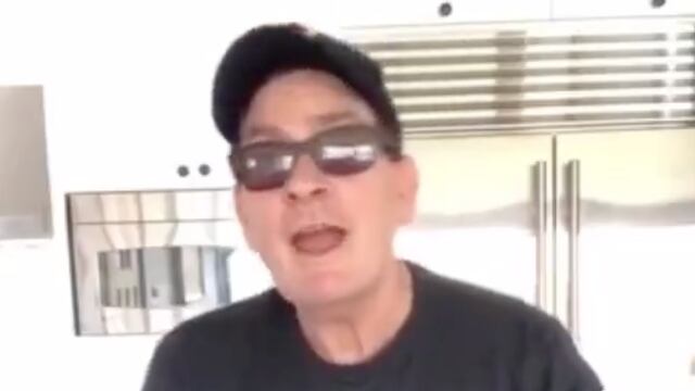 Charlie Sheen mensaje a Adela Micha