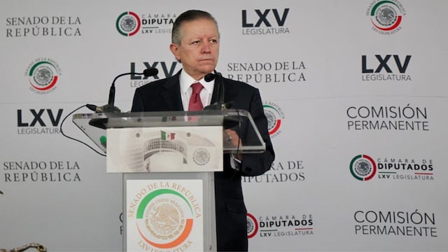 Arturo Zaldívar en el Senado