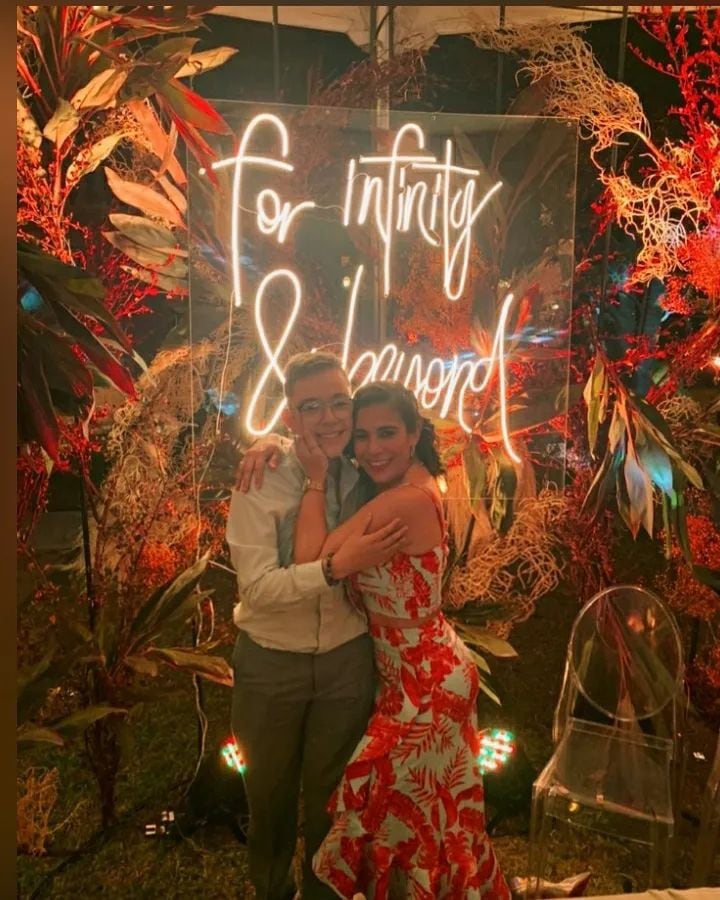 Oscar Daniel Duarte, Laurito, con su mamá.