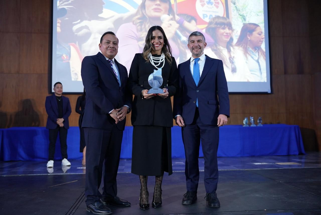 ANAC premia a alcaldes del PAN por buenas prácticas.