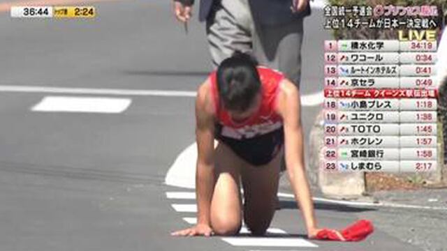 Lida dio una muestra de coraje al terminar la carrera a gatas