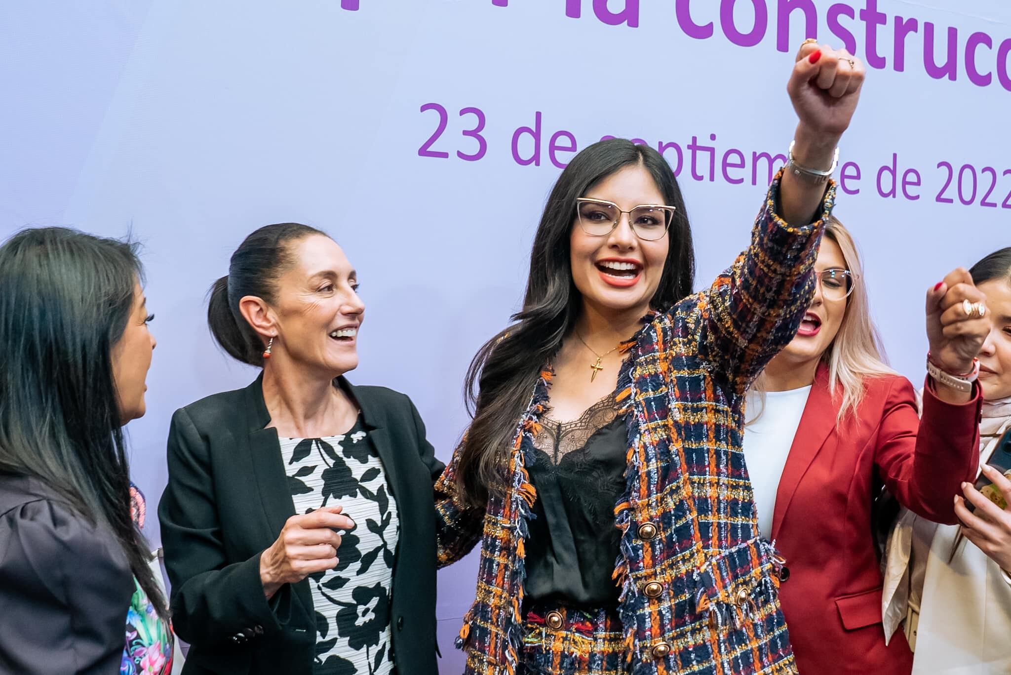 Geraldine Ponce y Claudia Sheinbaum