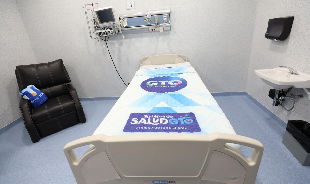 Diego Sinhue Rodríguez inaugura de Hospital de Especialidades Materno