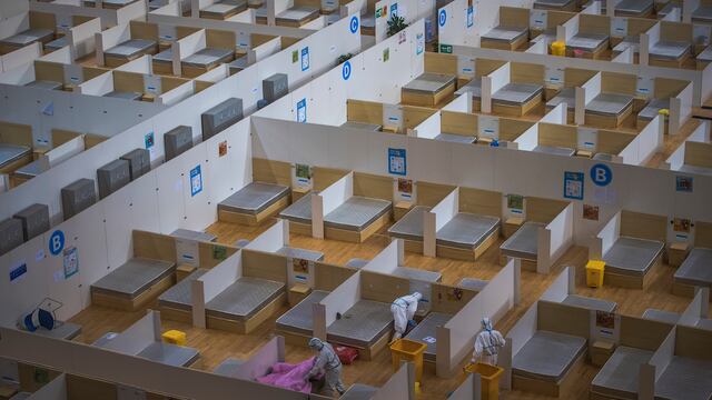 Labores de desinfección en hospital.