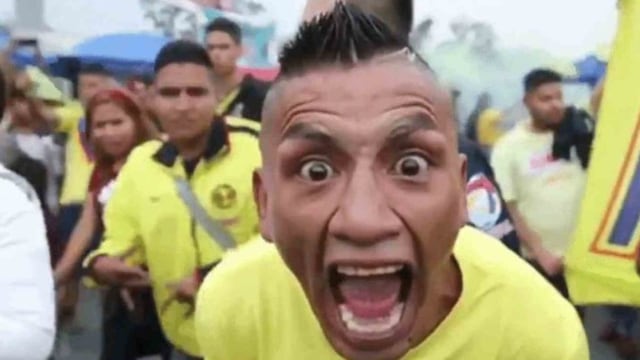 Perro Rabioso apoyando al América