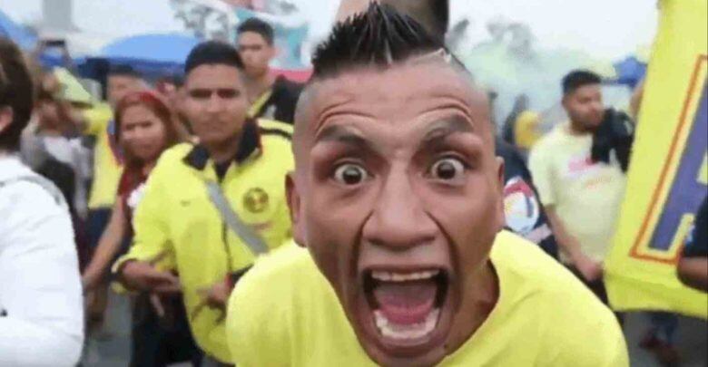 Perro Rabioso apoyando al América
