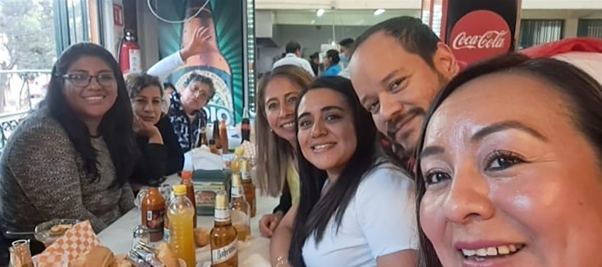Comida de trabajadoras de estancias del ISSSTE con Erick Arturo García Salamanca Varela