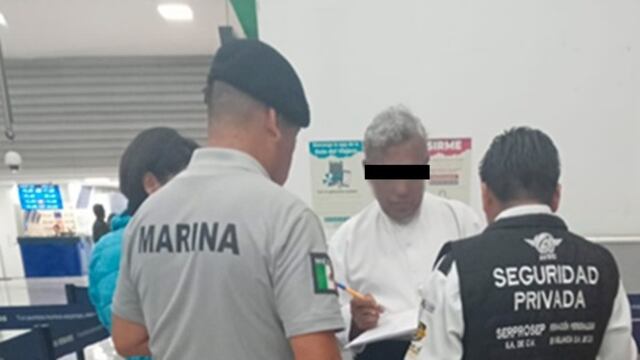 Buen samaritano: Se encuentra una cangurera con 83 mil pesos en el AICM y la regresa a su dueño