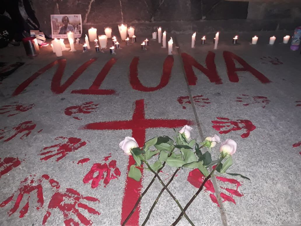 Velada por feminicidio de artista Cabanillas.