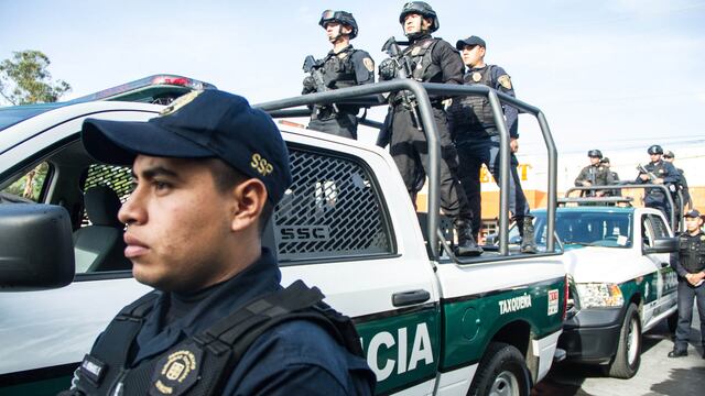 Polanco: Hallan a dos hombres muertos en su auto