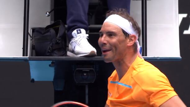 VIDEO: Rafa Nadal sufre “robo” durante su juego en el Australian Open 2023