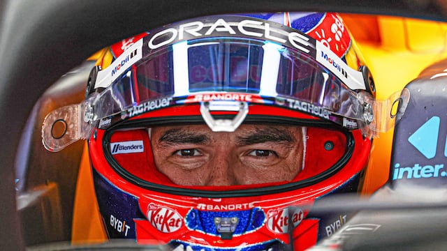 Checo Pérez en el Gran Premio de México.