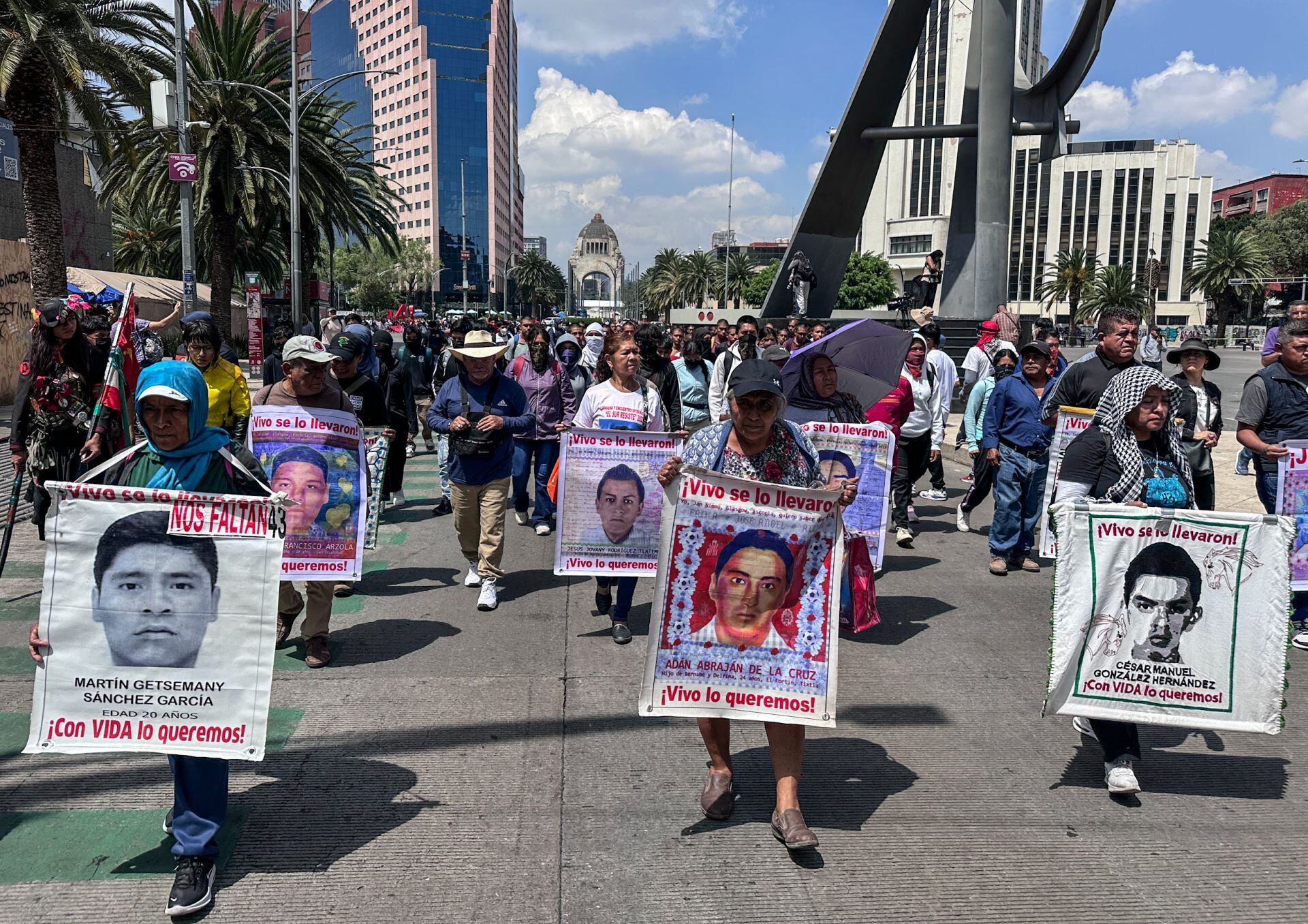 Presidenta Sheinbaum Pide a Estados Unidos Extradición de Implicados Clave en Caso Ayotzinapa