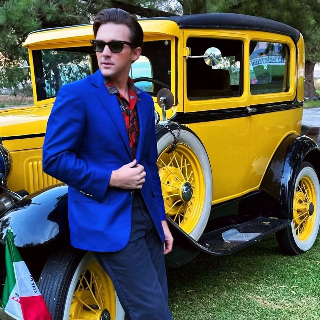 Drake Bell, cantante.