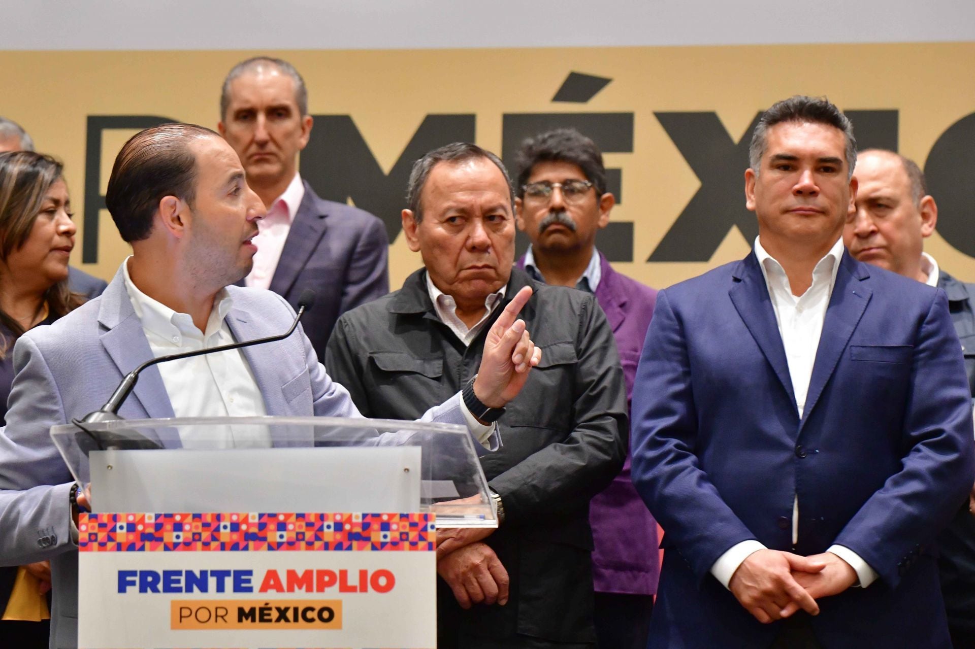 Comité organizador del Frente Amplio por México