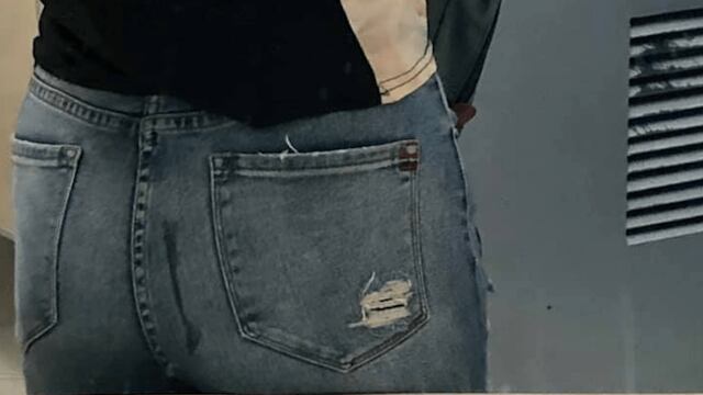 El pantalón manchado.