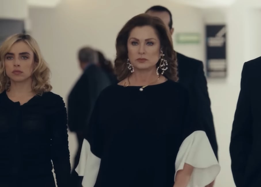 Escena de la serie mexicana de Netflix: Madre de Alquiler