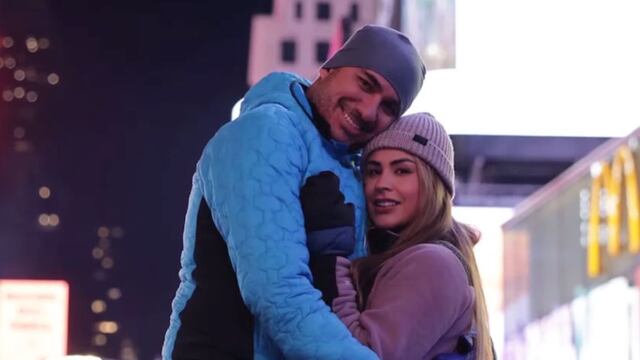 Fabiola Martínez exhibe la sesión de fotos con Alex Montiel