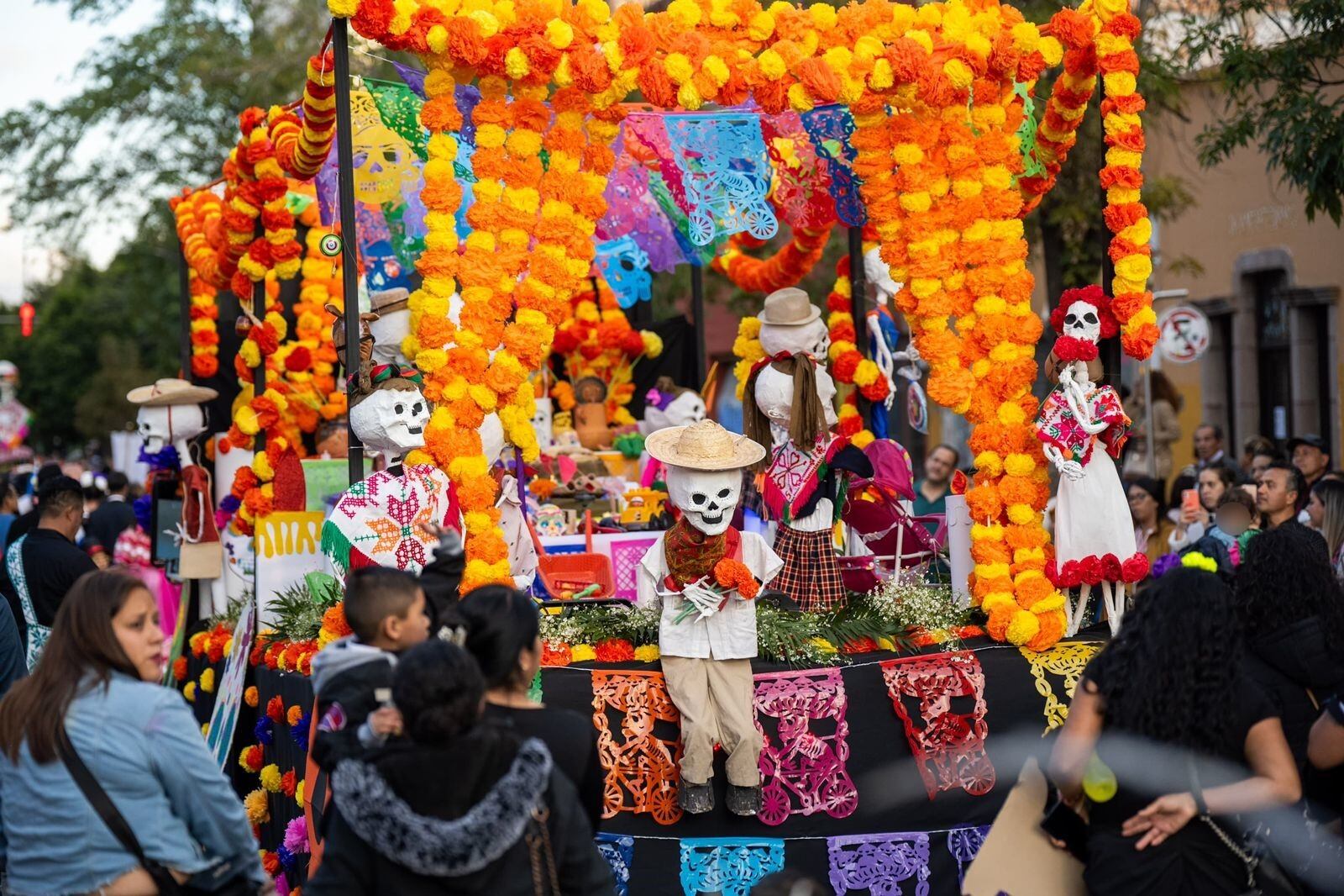 San Luis Potosí: monumental desfile de Xantolo en tu ciudad conquista a potosinos