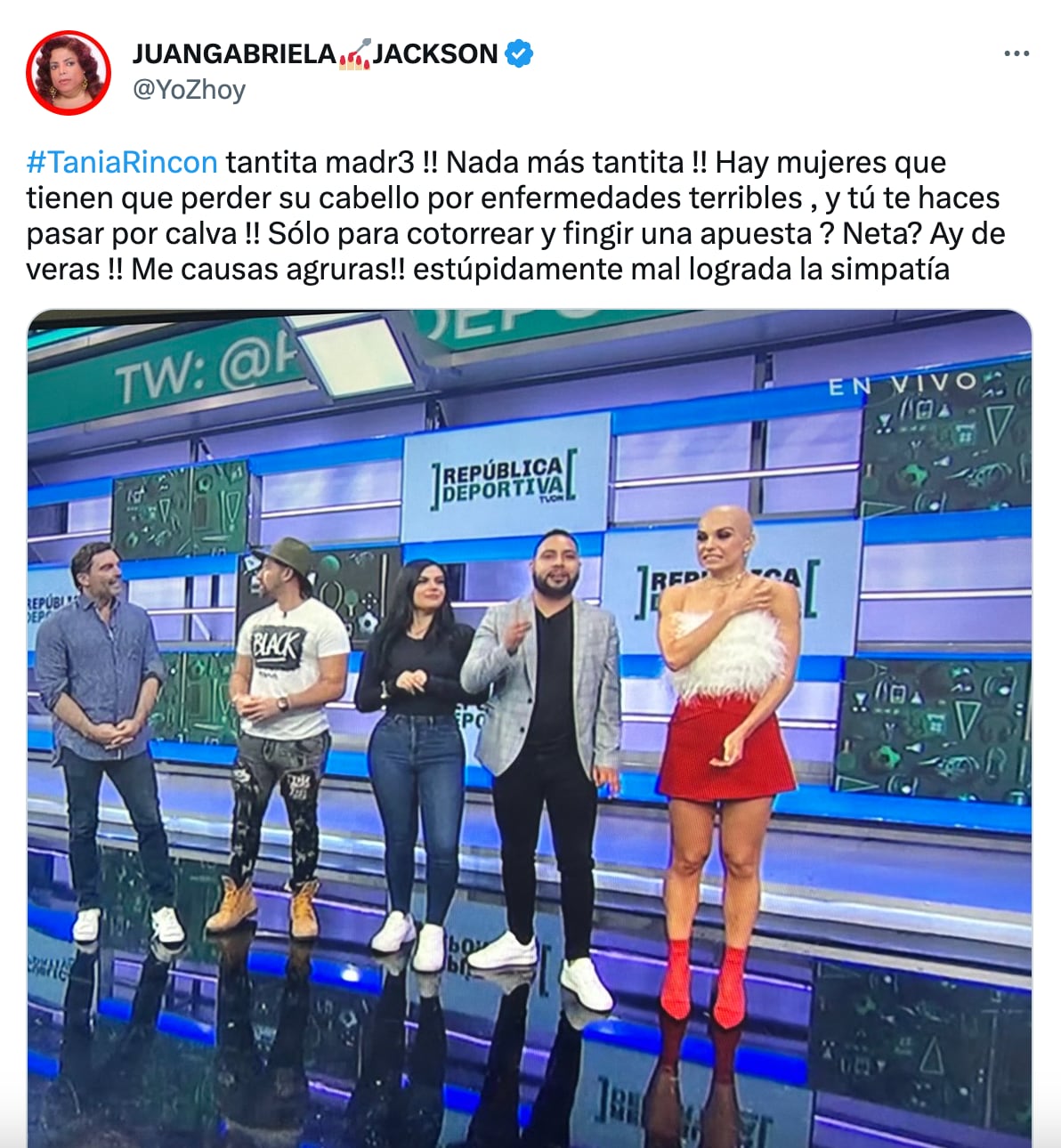 Crítica a Tania Rincón pelona