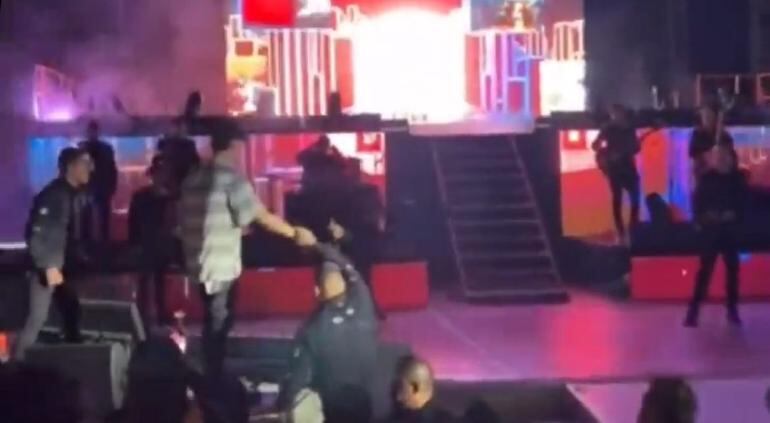 El sismo sorprendió a Natanael Cano en el Auditorio Guelaguetza de Oaxaca