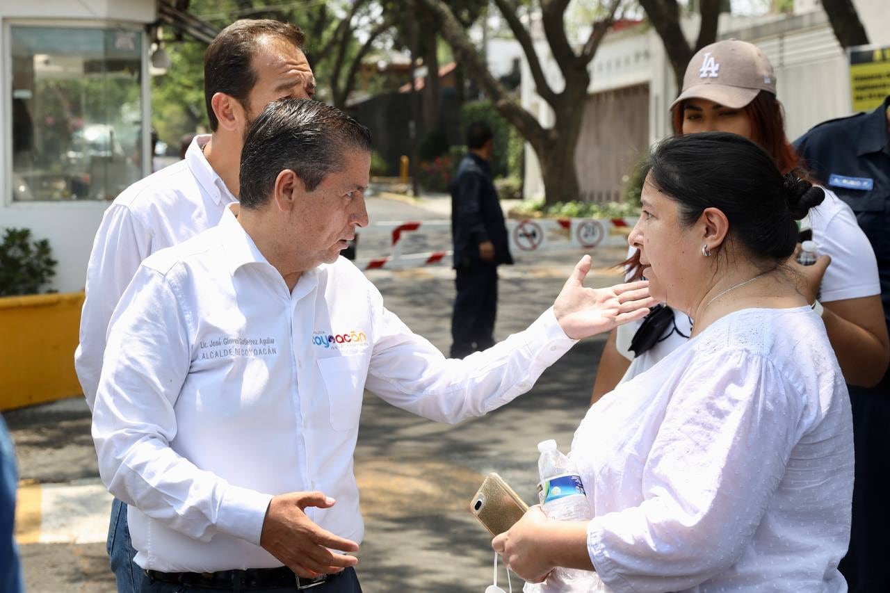 Giovani Gutiérrez, alcalde de Coyoacán realizando recorridos vecinales