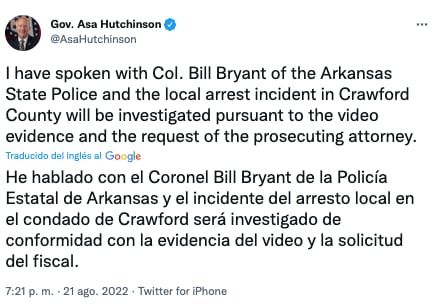 Tuit gobernador Arkansas