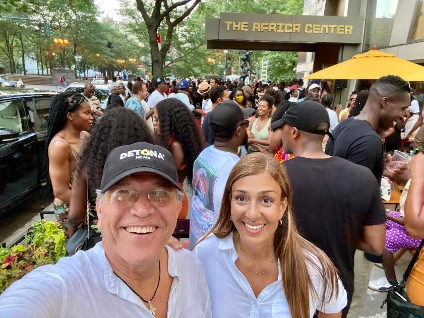 Africa Center de la 5a Avenida, frente a Central Park.