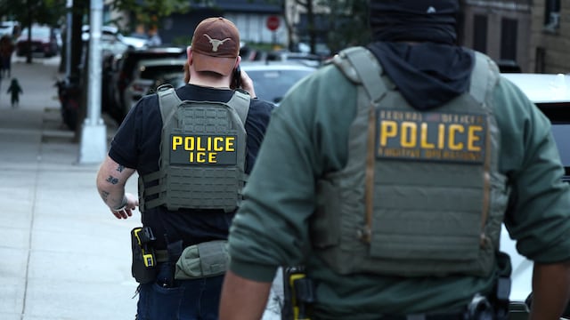 ICE atropella a Miguel Parra Hernández durante operativo en Houston y luego lo detiene