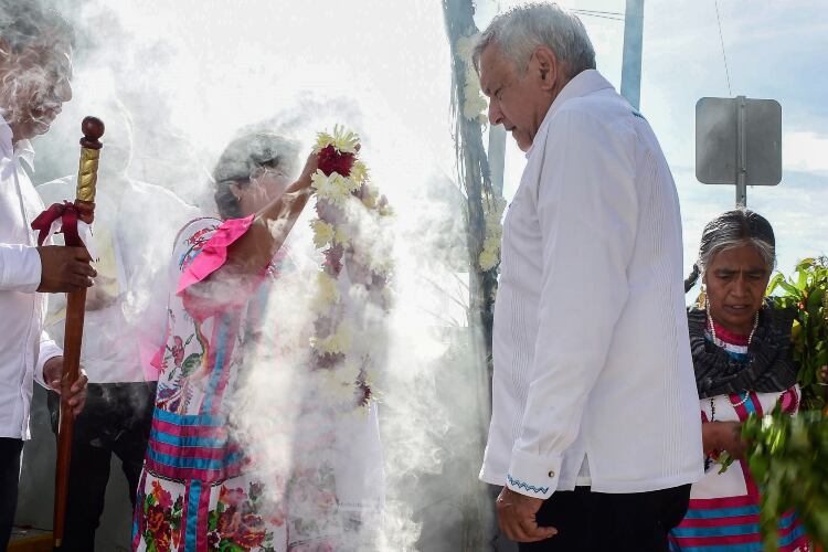 El sindicato del IMSS elogió la gira de AMLO por hospitales
