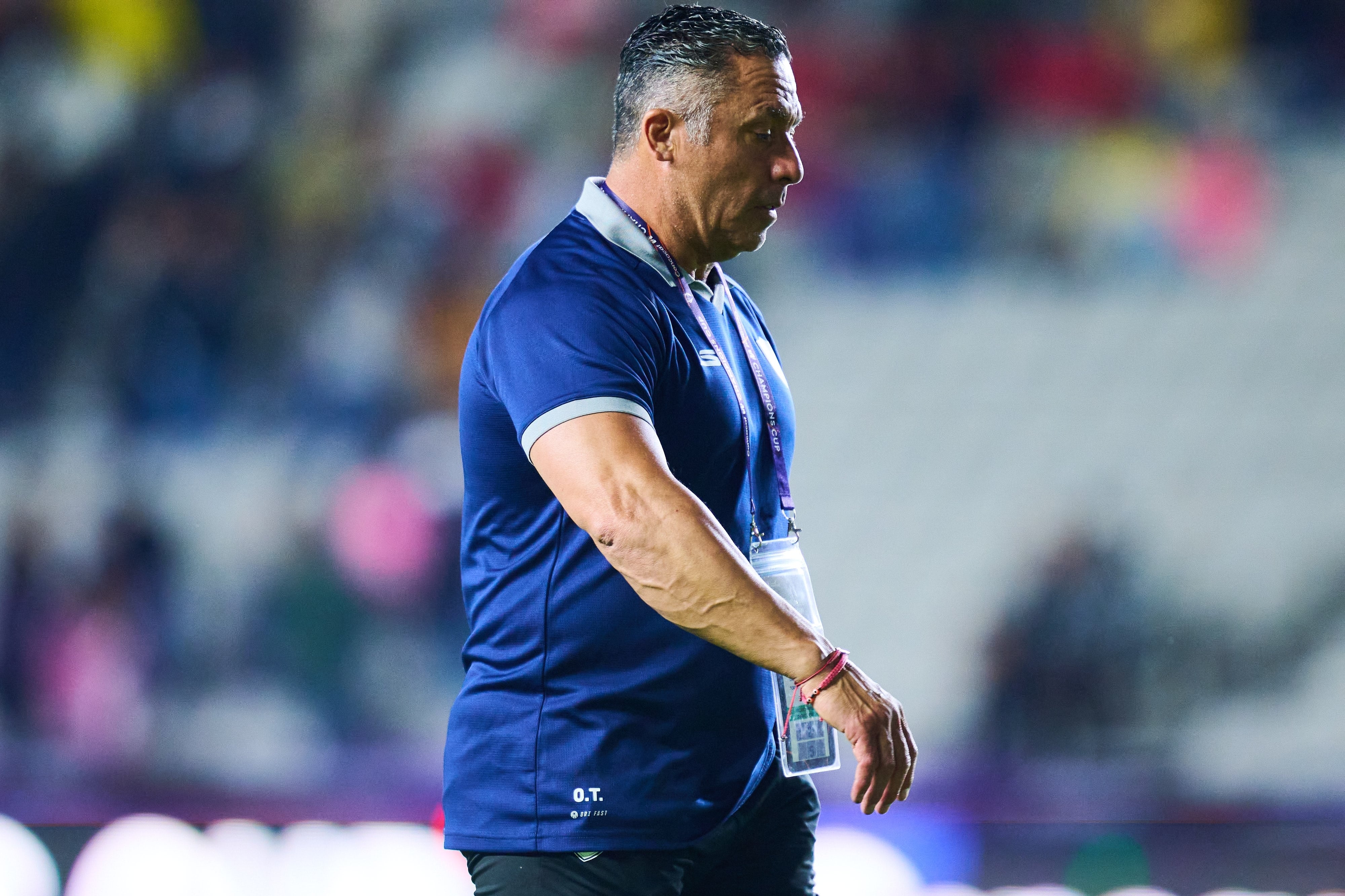 Óscar Torres deja la dirección técnica del Pachuca Femenil.