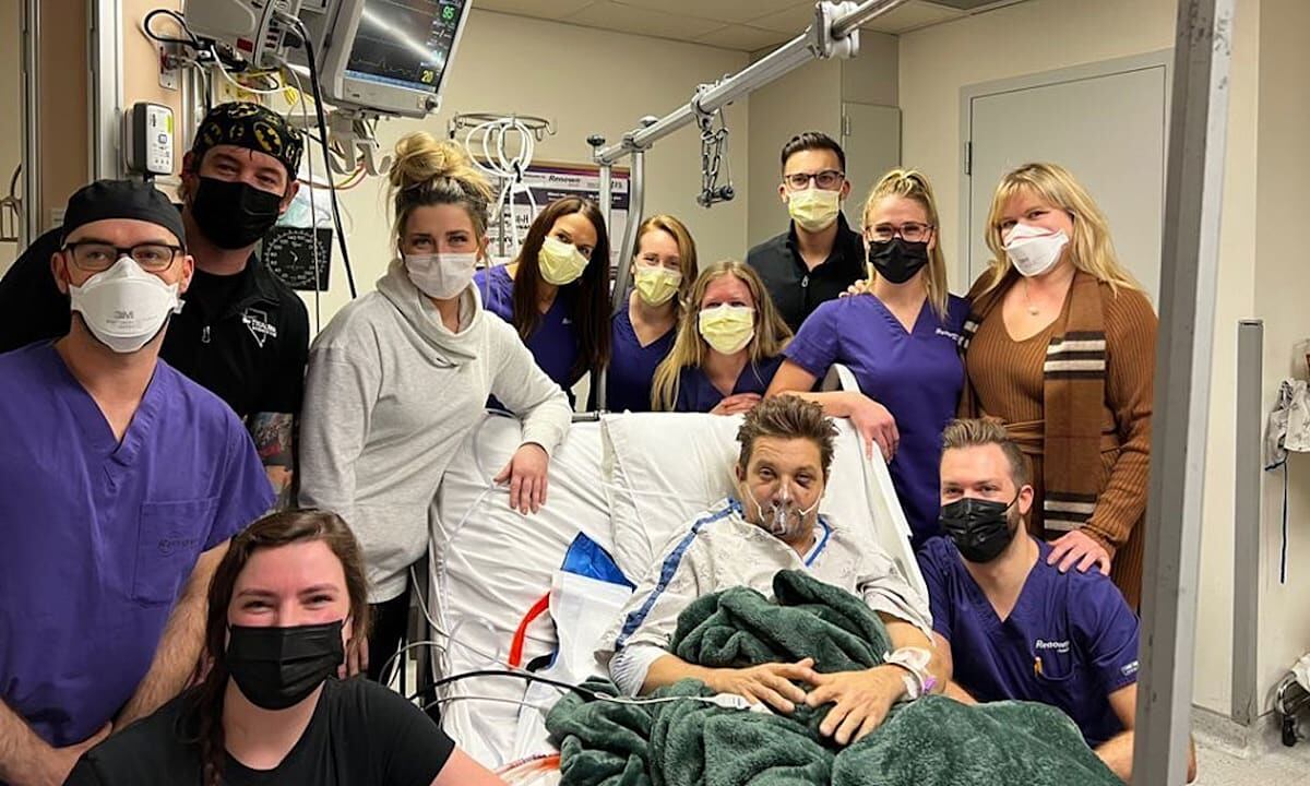 Jeremy Renner cumple años en el hospital tras brutal accidente