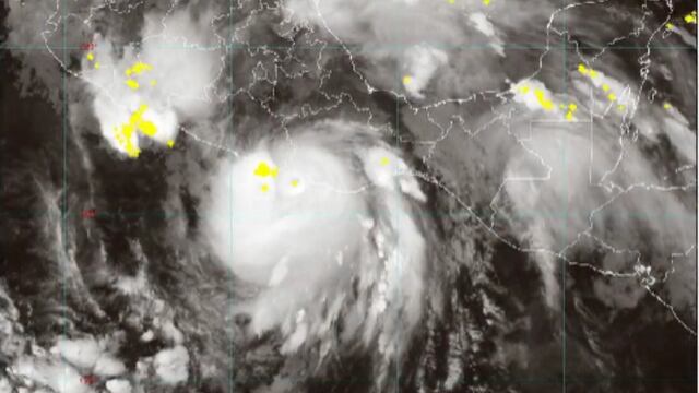 Erick huracán hoy 19 de junio: Tocó tierra en Oaxaca; reportan cortes de electricidad y más