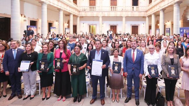 Diego Sinhue decreta Día de las Mujeres en la historia de Guanajuato