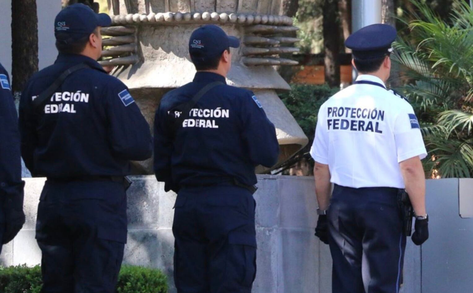 Cuotas por servicio de protección a servidores públicos