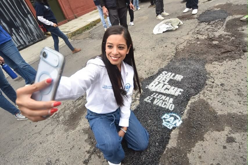 Luisa Gutiérrez se tira en un bache