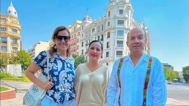 Sandra Cuevas presume foto con Felipe Calderón y Margarita Zavala: “Mi deseo es un México seguro”