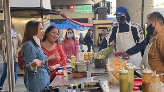 Clara Luz Flores y Citlalli Hernández
