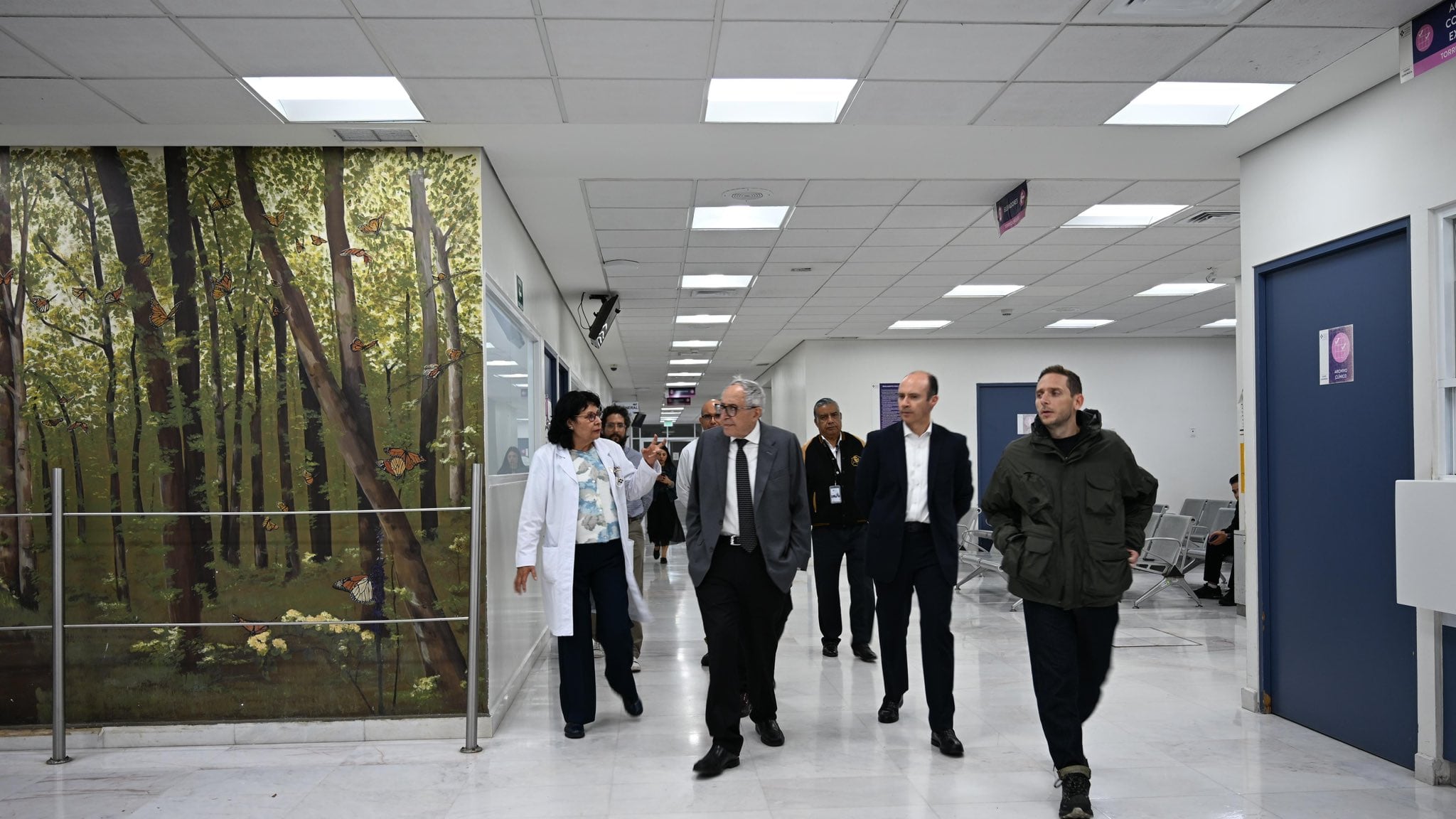 Salud visita Hospital General tras brote de Salmonella; 41 médicos siguen hospitalizados