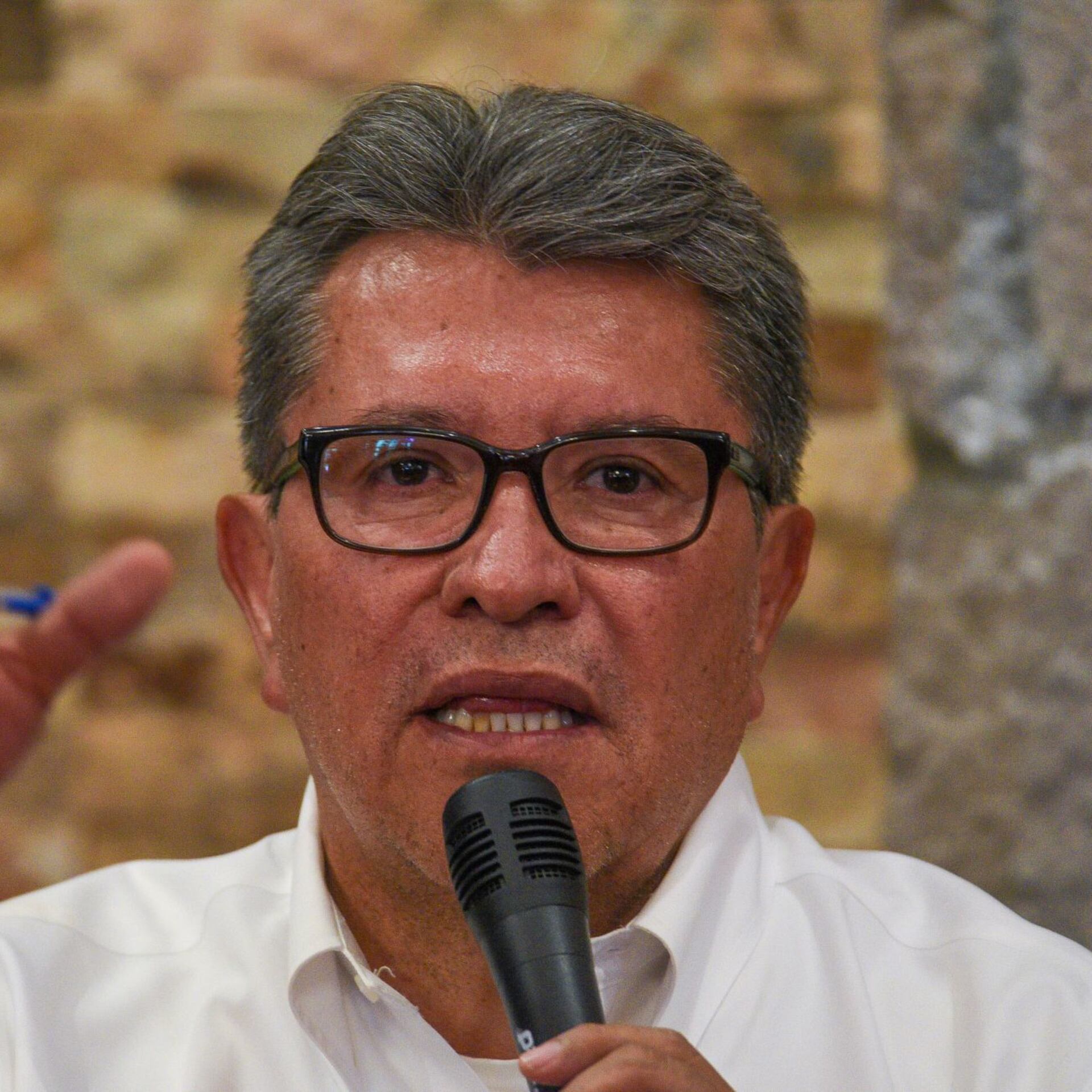 Ricardo Monreal se baja de CDMX y le echa ojos a Sandra Cuevas; ¿traidores a Claudia Sheinbaum?
