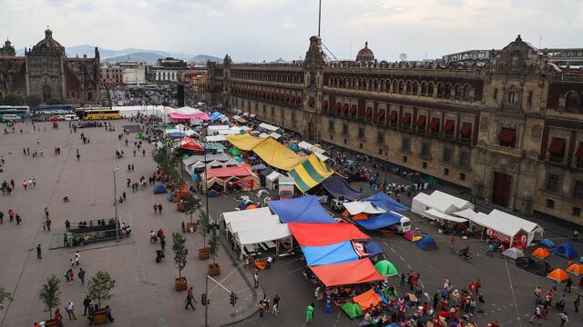 Plantón de campesinos en el Zócalo.