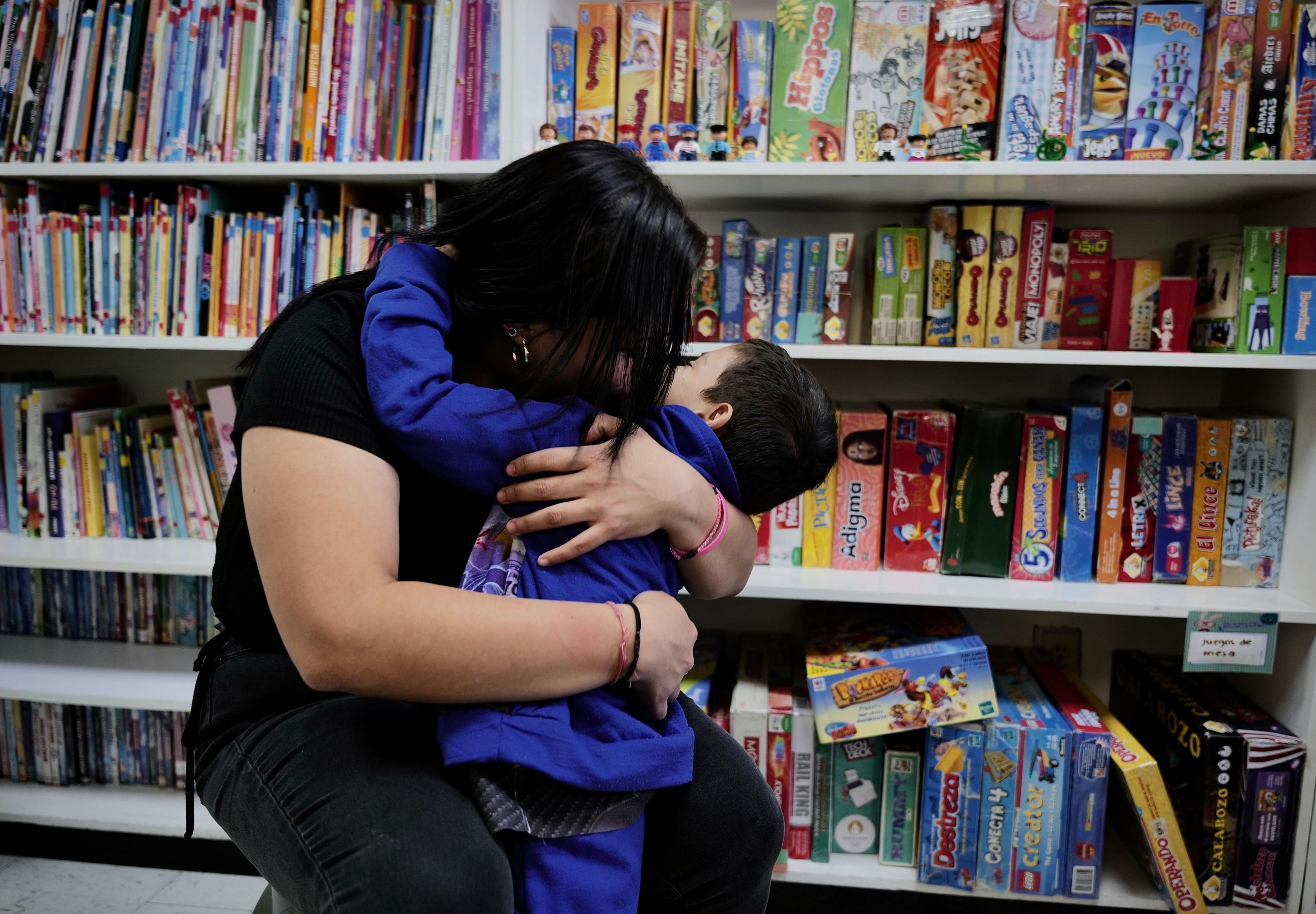 IMSS reconstruye la anatomía de un menor con malformación urogenital severa