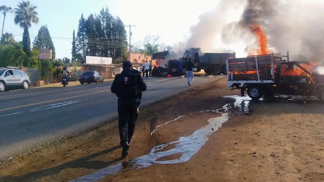 Ola de violencia y bloqueos afecta occidente y centro del país