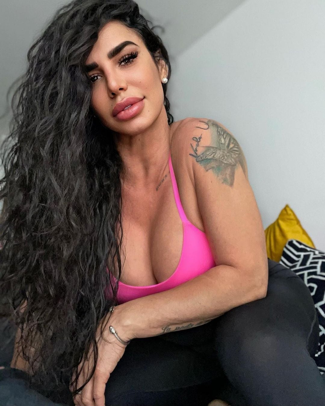 A Lis Vega no le molesta que sus operaciones se vean exageradas