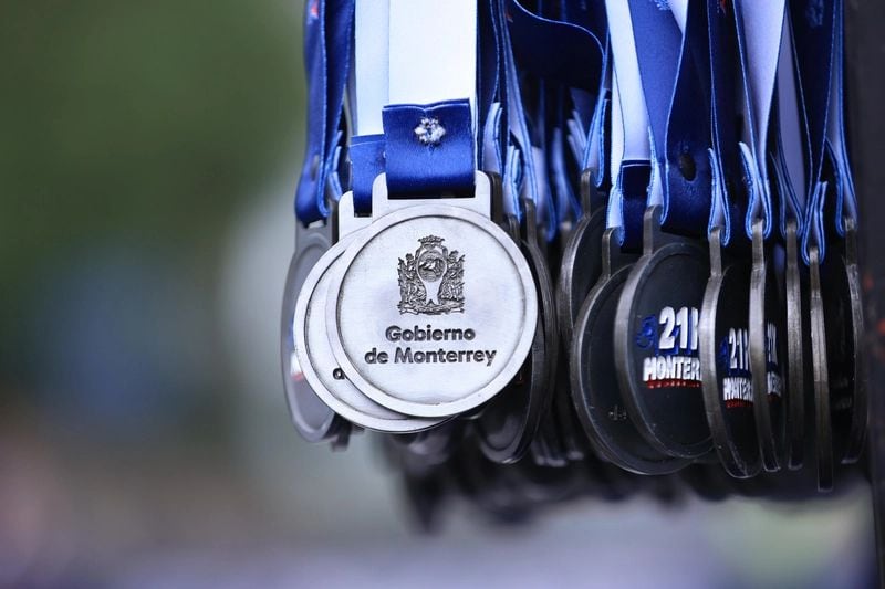 Monterrey celebra carrera 21K con temática del Mundial y participación masiva.
