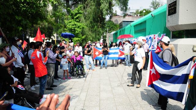 Protestas en la embajada de Cuba en México
