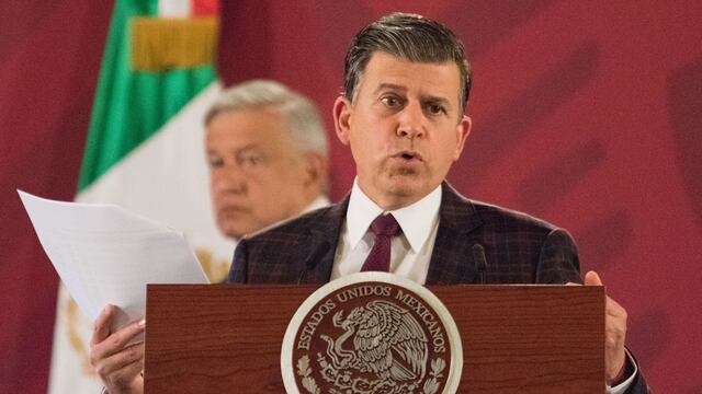 Ricardo Sheffield. 256 gasolineras con irregularidades.