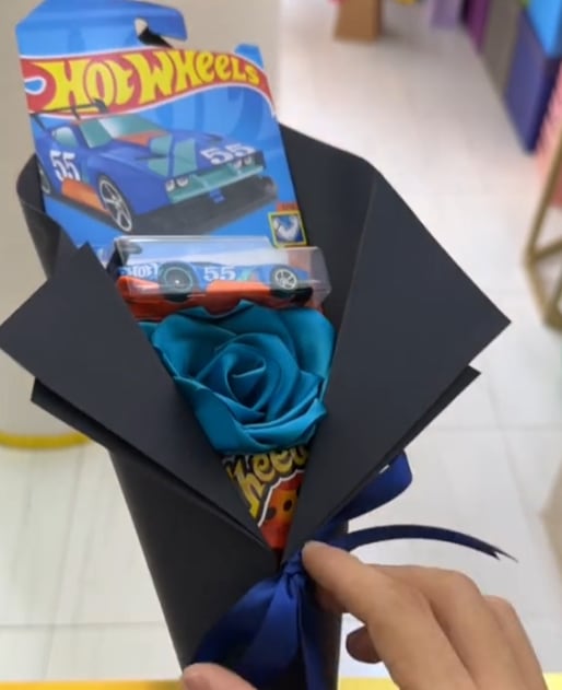 Idea de ramo de Hot Wheels para el 30 de septiembre