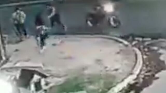 Policía en Argentina mata a sujetos que intentaron asaltar a mujer