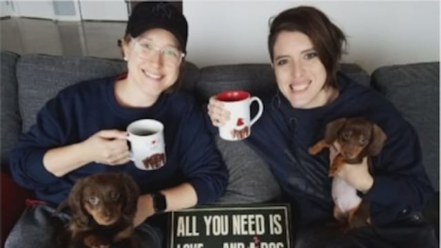 Stacy y su prometida